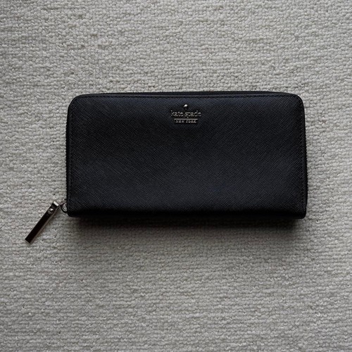 Imperfect kate spade round - spade,